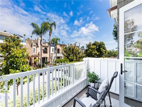 435  Fernleaf  1  Avenue, Corona del Mar, CA