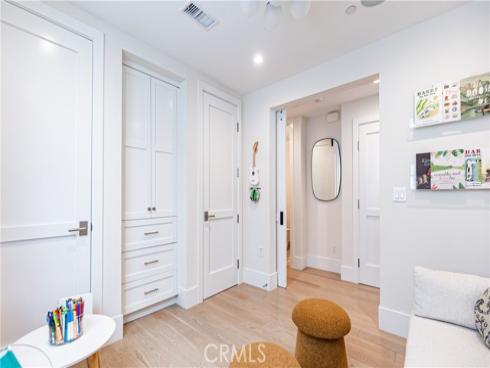 435  Fernleaf  1  Avenue, Corona del Mar, CA