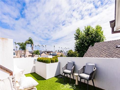 435  Fernleaf  1  Avenue, Corona del Mar, CA