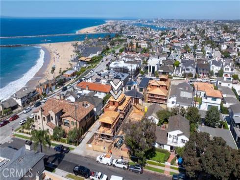 209  Narcissus   Avenue, Corona del Mar, CA