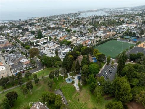 618  Iris  B  Avenue, Corona del Mar, CA