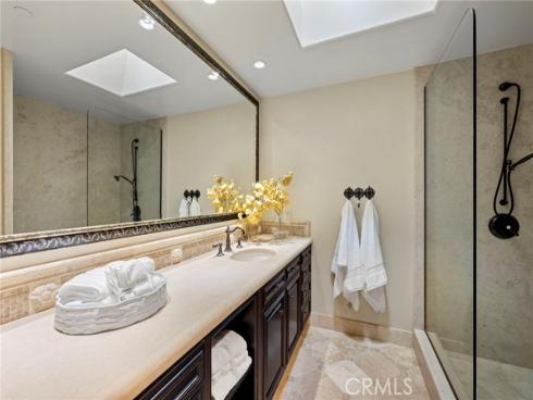 25  San Mateo   Way, Corona del Mar, CA