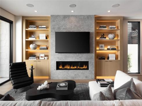 412 Heliotrope Avenue, Corona del Mar, CA