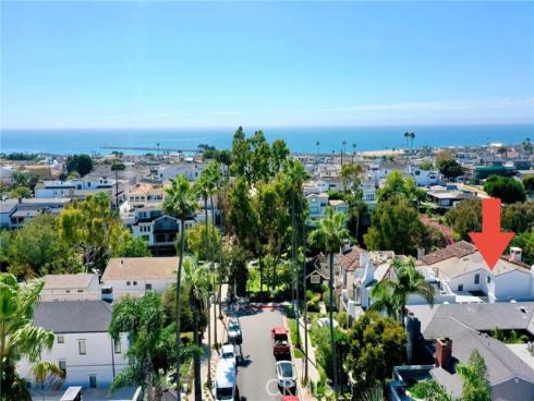 407  Goldenrod  , Corona del Mar, CA