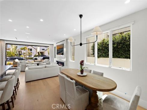 509  Carnation  , Corona del Mar, CA