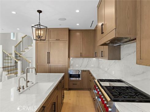 509  Carnation  , Corona del Mar, CA