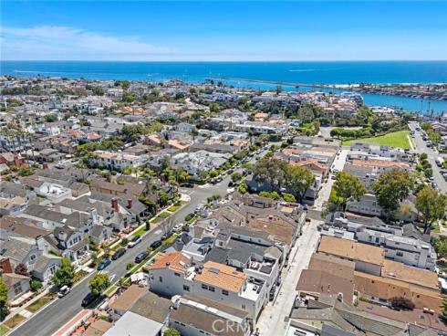 509  Carnation  , Corona del Mar, CA