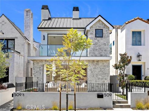 509  Carnation  , Corona del Mar, CA