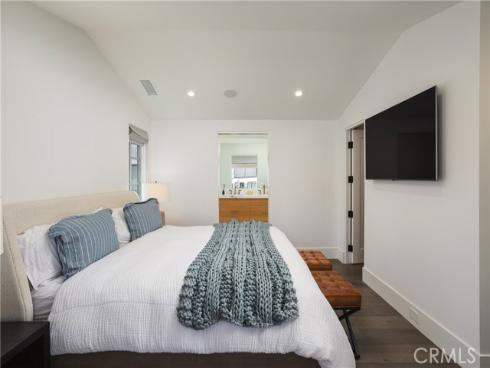 714  Iris   Avenue, Corona del Mar, CA