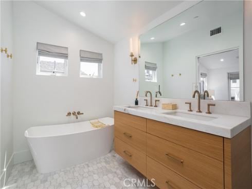 714  Iris   Avenue, Corona del Mar, CA