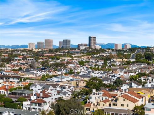 305 Fernleaf , Corona del Mar, CA