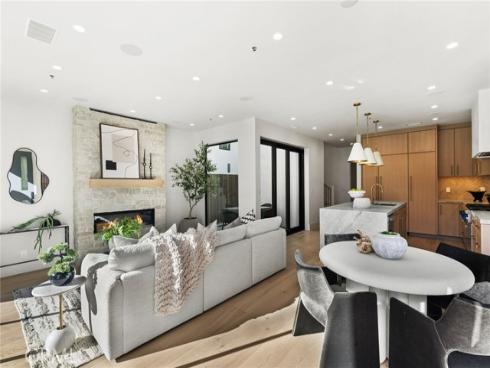 305 Fernleaf , Corona del Mar, CA