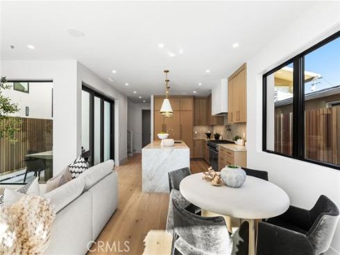 305 Fernleaf , Corona del Mar, CA