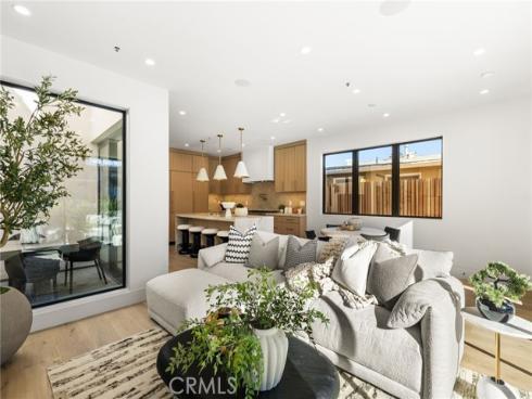 305 Fernleaf , Corona del Mar, CA