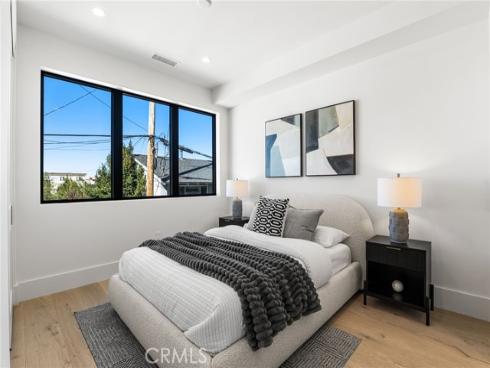 303 Fernleaf , Corona del Mar, CA