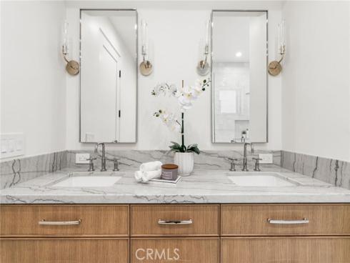 303 Fernleaf , Corona del Mar, CA