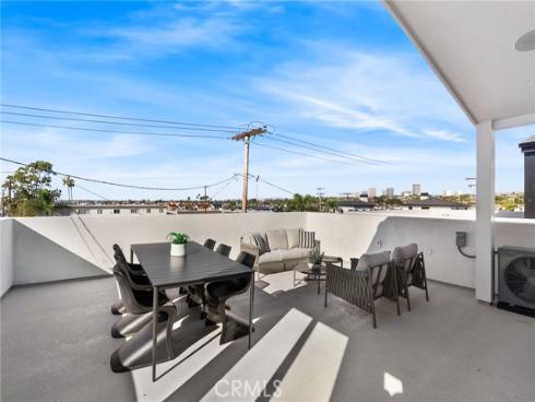 303 Fernleaf , Corona del Mar, CA