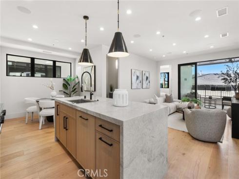 305 Fernleaf , Corona del Mar, CA