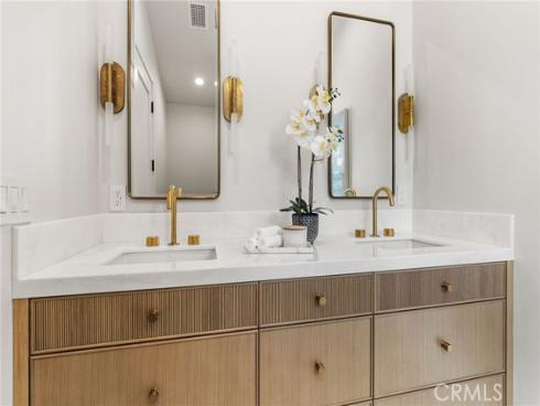 305 Fernleaf , Corona del Mar, CA