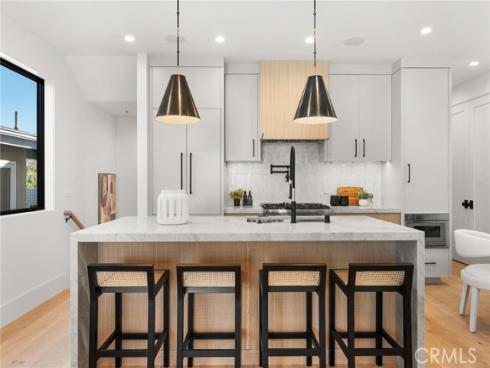 305 Fernleaf , Corona del Mar, CA