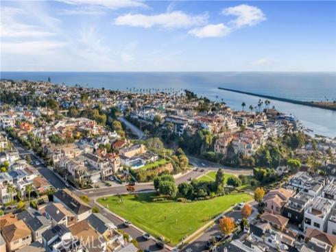 2578  Bungalow   Place, Corona del Mar, CA