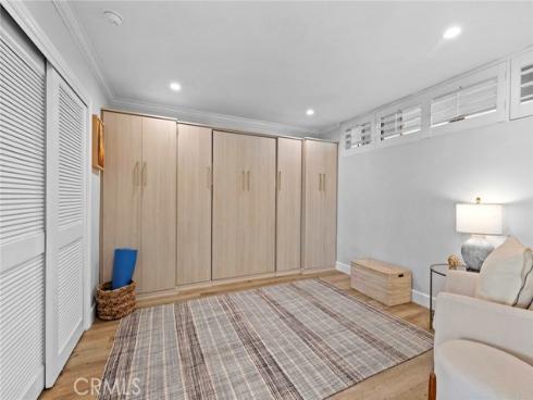 739  Avocado  , Corona del Mar, CA