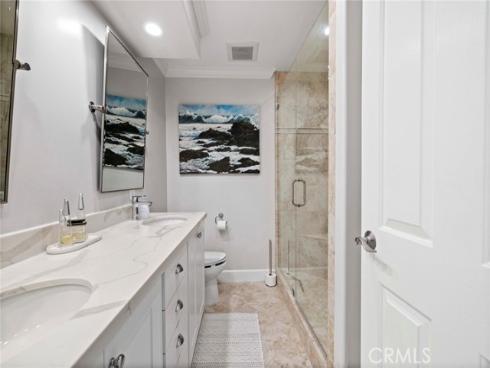 739  Avocado  , Corona del Mar, CA