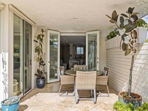 739  Avocado  , Corona del Mar, CA