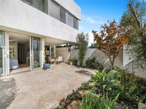 739  Avocado  , Corona del Mar, CA