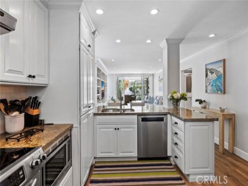 739  Avocado  , Corona del Mar, CA