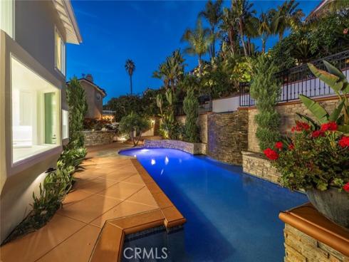 6  Harbor Pointe   Drive, Corona del Mar, CA