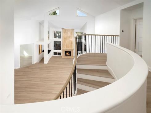 6  Harbor Pointe   Drive, Corona del Mar, CA