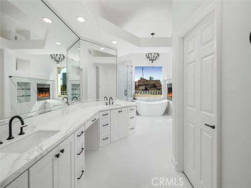 6  Harbor Pointe   Drive, Corona del Mar, CA