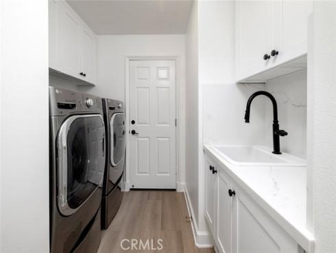 6  Harbor Pointe   Drive, Corona del Mar, CA