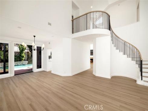 6  Harbor Pointe   Drive, Corona del Mar, CA