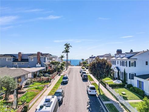 310  Marigold  , Corona del Mar, CA