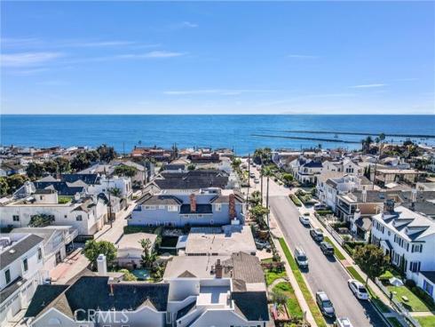 310  Marigold  , Corona del Mar, CA