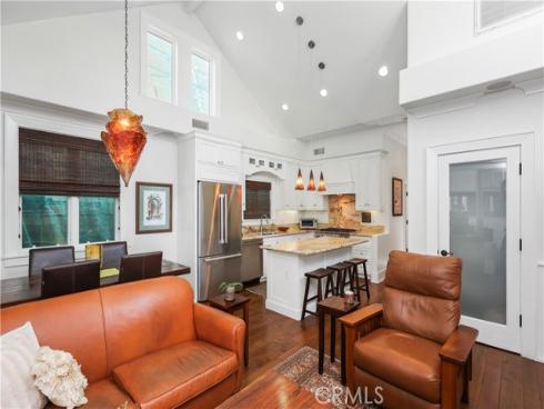 516  Poinsettia  B , Corona del Mar, CA