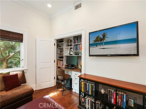 516  Poinsettia  B , Corona del Mar, CA