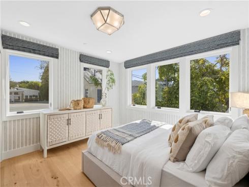 706  Poinsettia  , Corona del Mar, CA