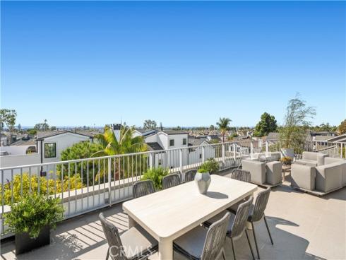 706  Poinsettia  , Corona del Mar, CA