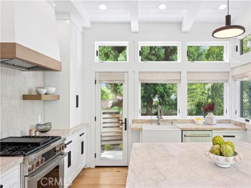 706  Poinsettia  , Corona del Mar, CA