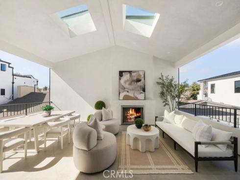 512  Marigold   Avenue, Corona del Mar, CA