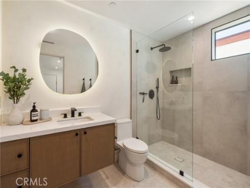 521  Iris  , Corona del Mar, CA