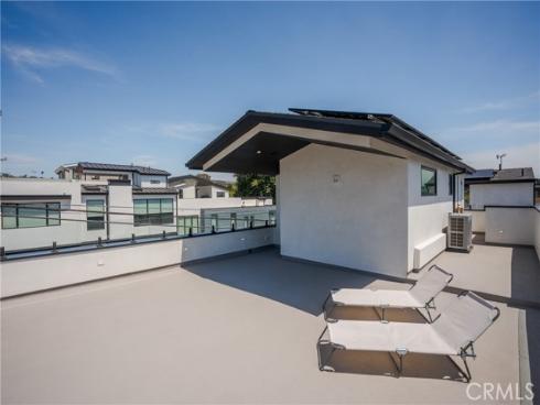 521  Iris  , Corona del Mar, CA