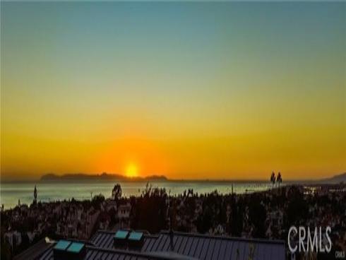 408  Mendoza  , Corona del Mar, CA