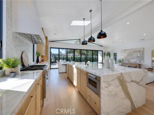 707  Patolita  , Corona del Mar, CA