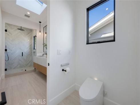 707  Patolita  , Corona del Mar, CA