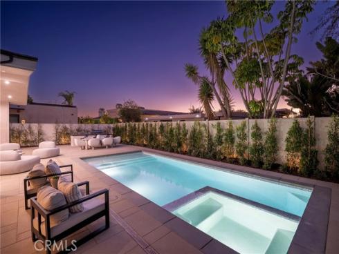 707  Patolita  , Corona del Mar, CA