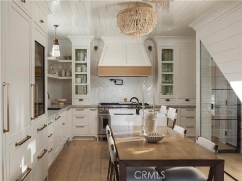 521  Poinsettia   Avenue, Corona del Mar, CA